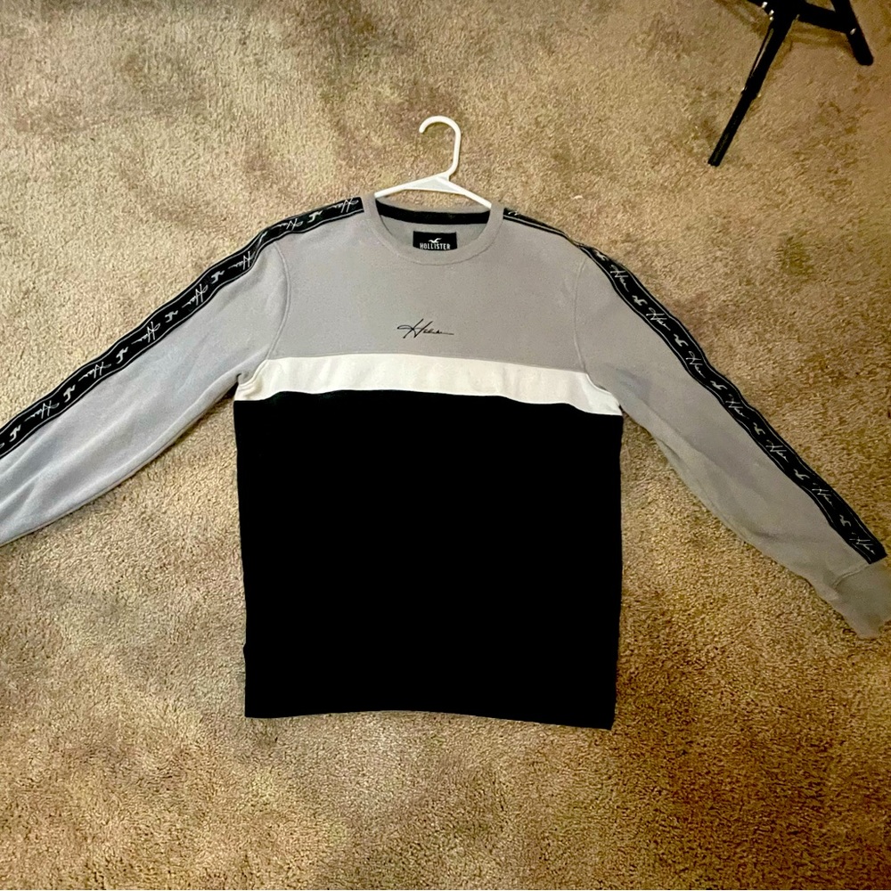 Hollister Crew Neck